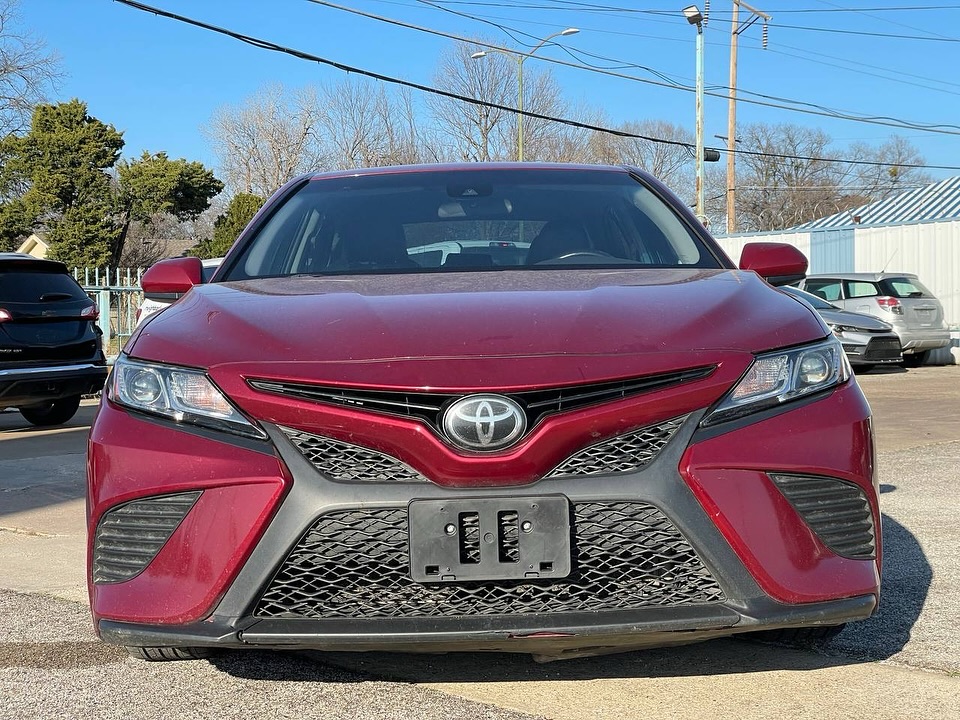 2018 Toyota Camry SE