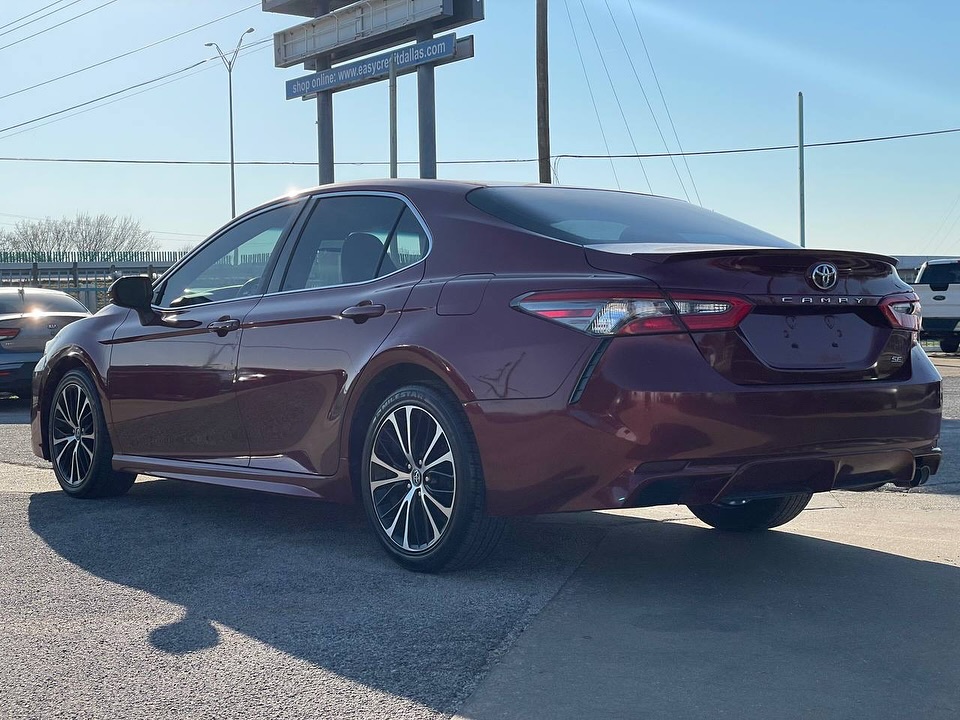 2018 Toyota Camry SE