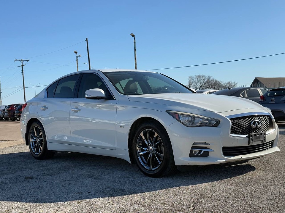 2017 Infiniti Q50 Signature Edition