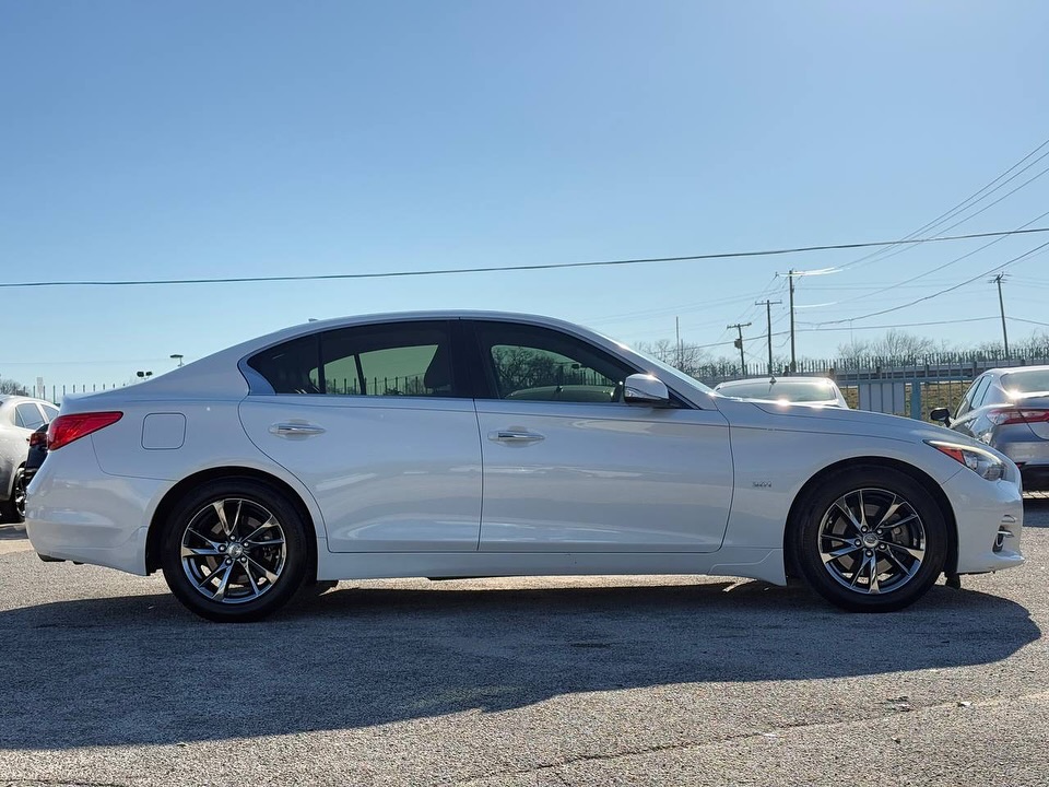 2017 Infiniti Q50 Signature Edition