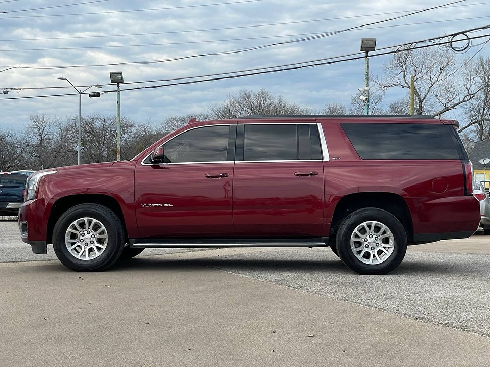 2017 GMC Yukon XL SLT