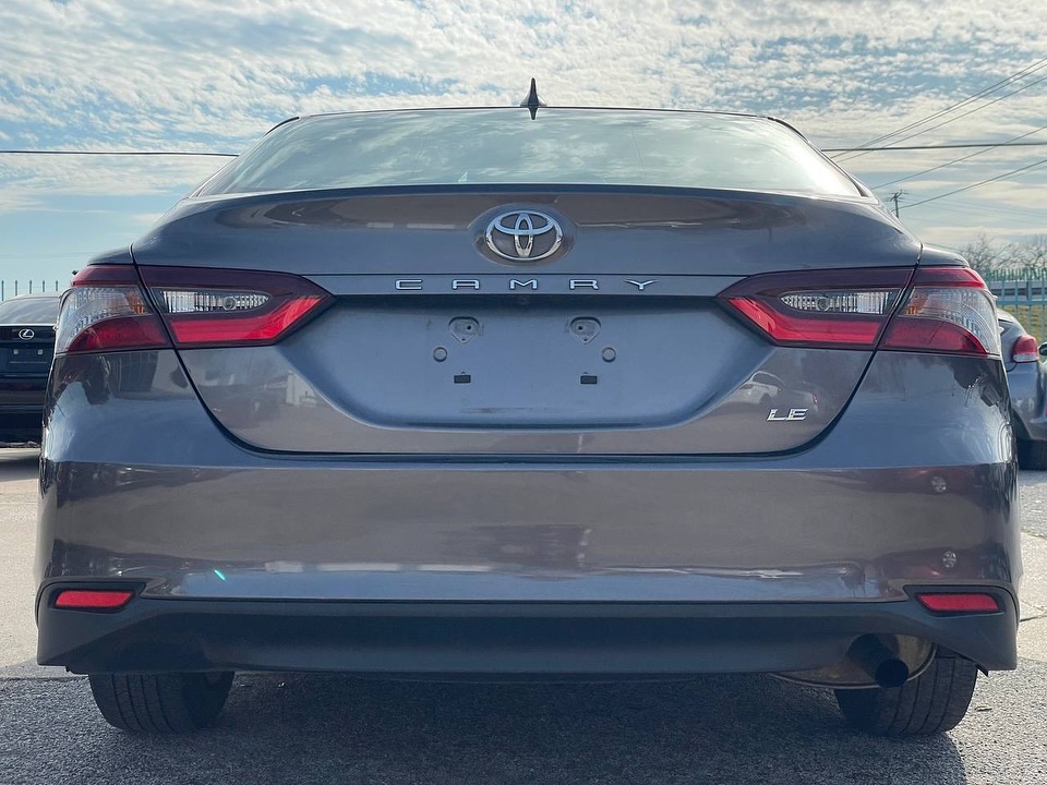 2022 Toyota Camry LE