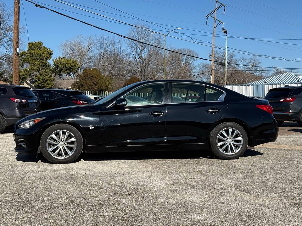 2015 Infiniti Q50 Premium