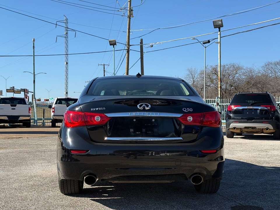 2015 Infiniti Q50 Premium