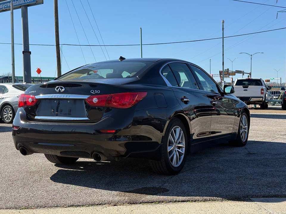 2015 Infiniti Q50 Premium